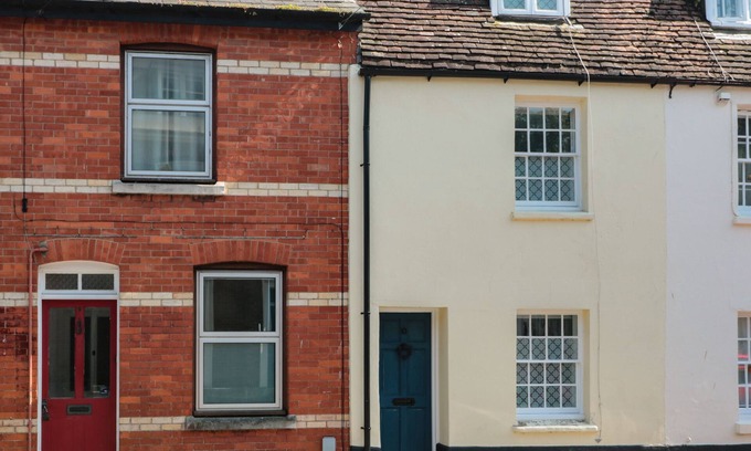 Dorchester Cottage | MOLLYS COTTAGE, pet friendly, character holiday cottage in Dorchester