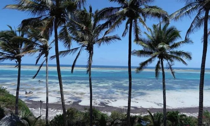Mombasa Hotel | Mombasa Beach Hotel