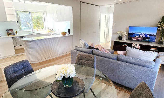 Rose Bay Apartment | Moments to Famous Bondi Beach