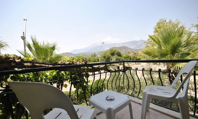 Camyuva Hotel | Moms Hotel