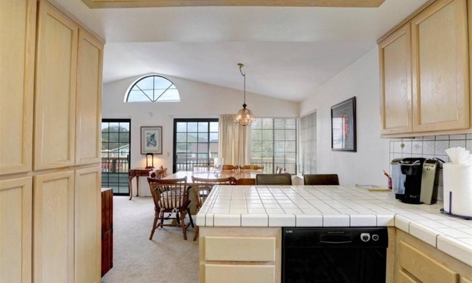 Grover Beach House | MonarchButterflySanctuary&Ocean w/in 8-9mins walking distance from House.