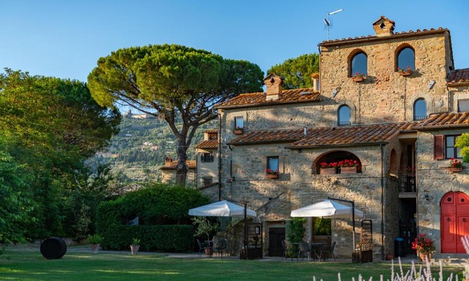 Casorbica-Salcotto House | Monastero San Silvestro
