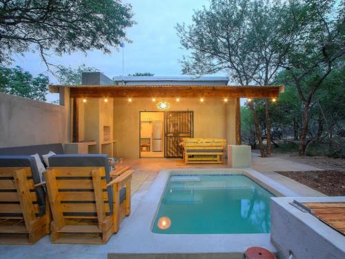 Marloth Park Apartment | Monkeys Tail