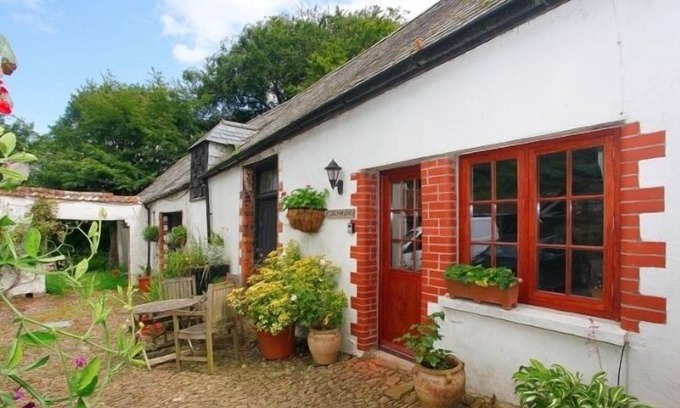 Westleigh Cottage | MONKLEIGH COACHMANS COTTAGE | 1 Bedroom | Bideford | Sleeps 2