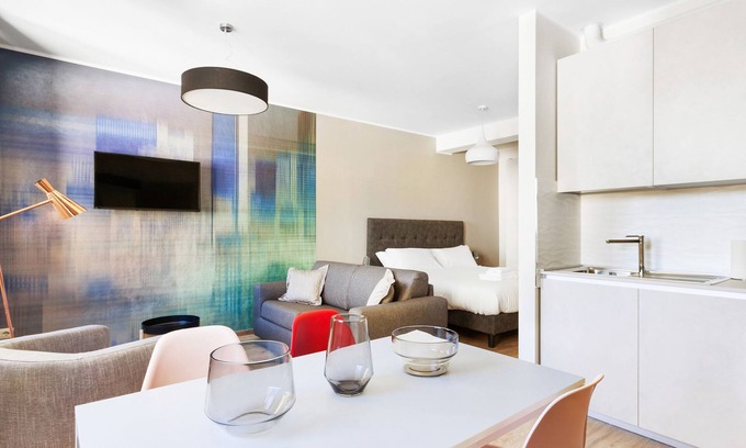 Loreto Apartment | Mono B