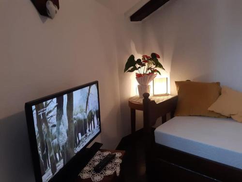 Precotto Apartment | Monolocale piano alto luminoso pochi minuti metro rossa Milano