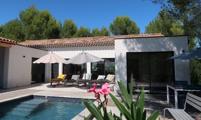 Mazan Villa | Mont Ventoux breathtaking view design house with private pool & air conditioning
