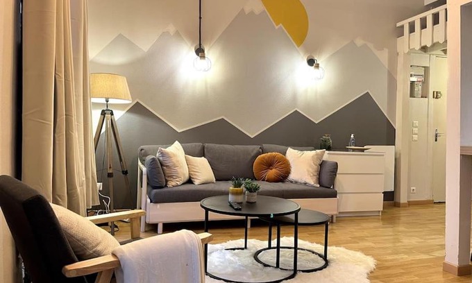 Cauterets Apartment | Montagn'Art Studio. 4pers 30m2. Coeur village.