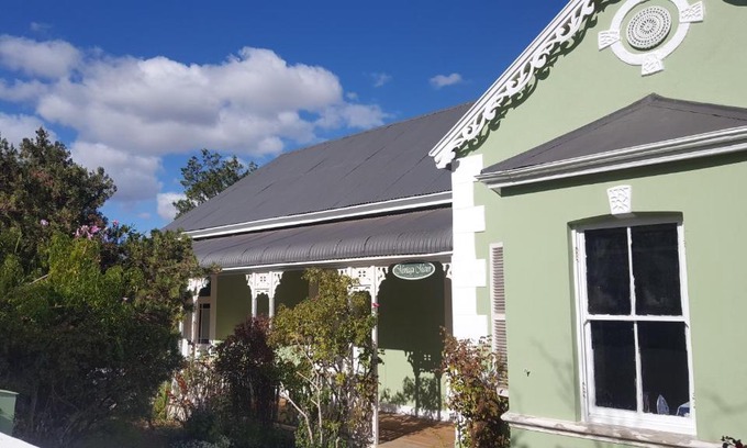 Montagu Bed & Breakfast | Montagu Manor