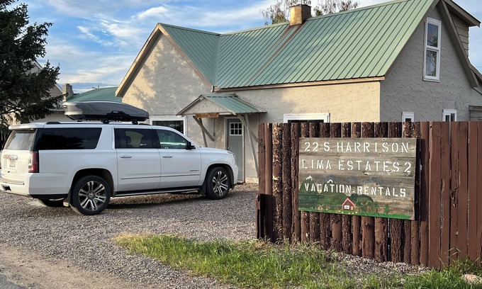 Lima House | Montana House: 2 bedroom, 1 loft, 1 BR historic railroad house in Lima, Montana