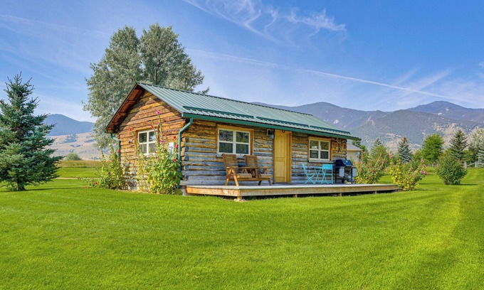 Alder Cabin | Montana Mountain Getaway: Deck & Amazing Views