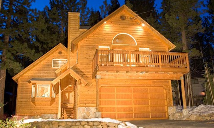 Lake Forest House | Monte Mar on North Shore - 4 BR in Quiet Neighborhood, Wood Fireplace, Near Palisades Resort