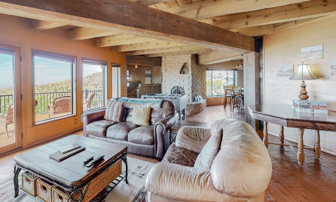 Northeast Heights House | Monte Vista! A home with city and mountain views!