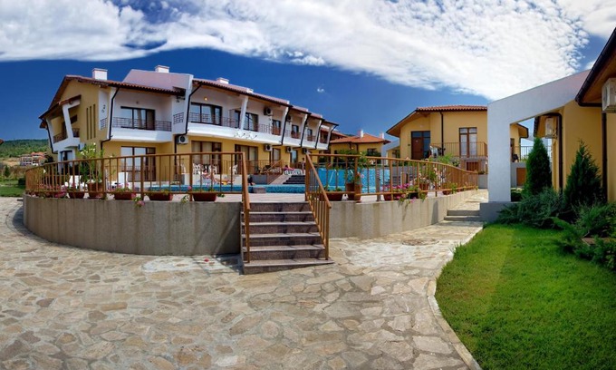 Sunny Beach Villa | Montemar Villas