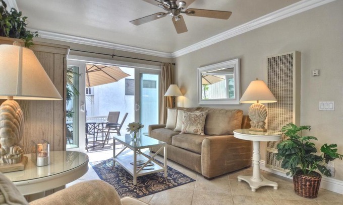San Clemente Apartment | Monterey C