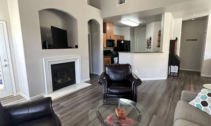 Reno Condo | Monthly Home Rental 15 minutes to ski resort!