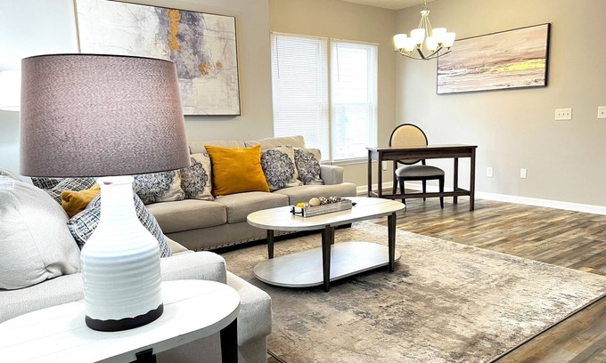 Greensboro House | Monthly Rental: 2 Bed 2 Bath in Greensboro