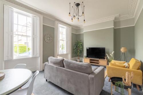 Montpellier Apartment | Montpellier Villa