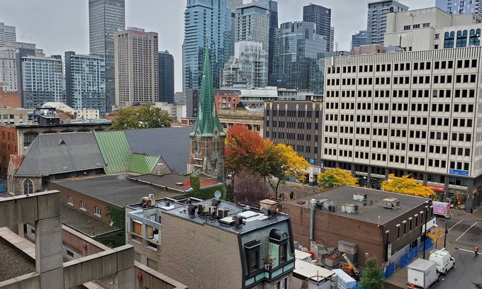 Downtown Montreal Apartment | Montreal at a Glance