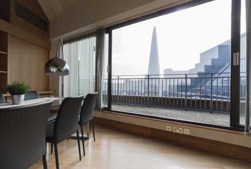 Billingsgate Apartment | Monument by Excel Apartments