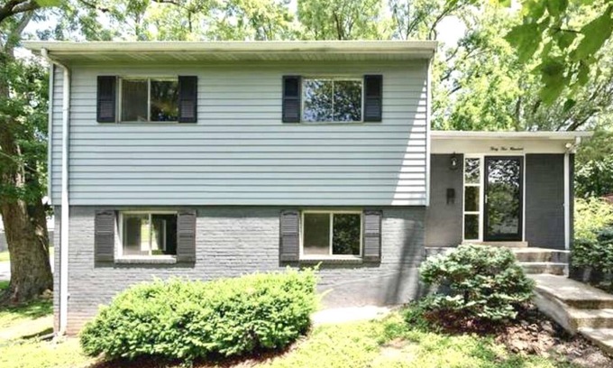 Hillcrest Heights House | Monumental Stay Near DC‘s Best!