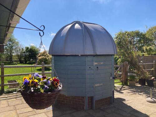 Westfield Other | Moon Pod