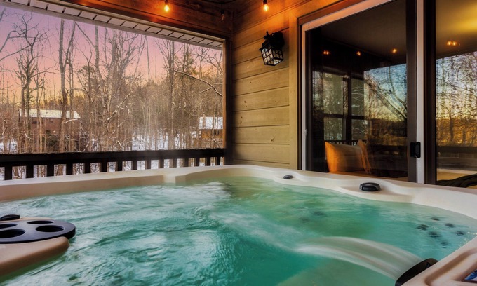 Wears Valley Cabin | Moondance Cabin by Lightfoot Stays