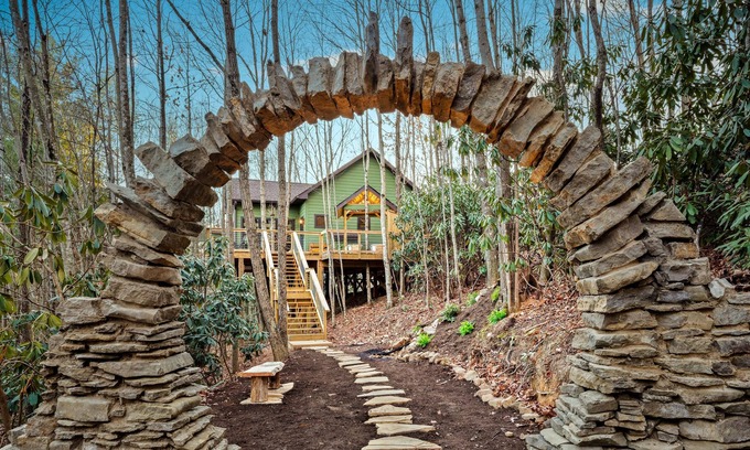 Unicoi Cottage | Moongate Cottage