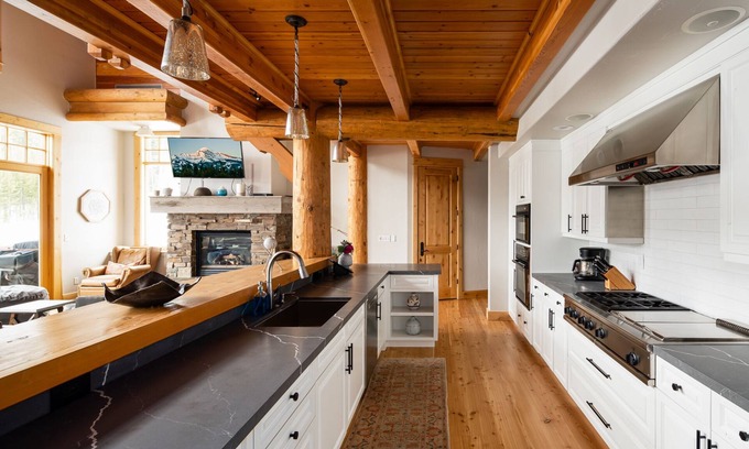 Saddle Ridge Cabin | Moonlight Basin- Penthouse 1