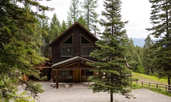 Whitefish Cabin | Moonlight Ridge Cabin