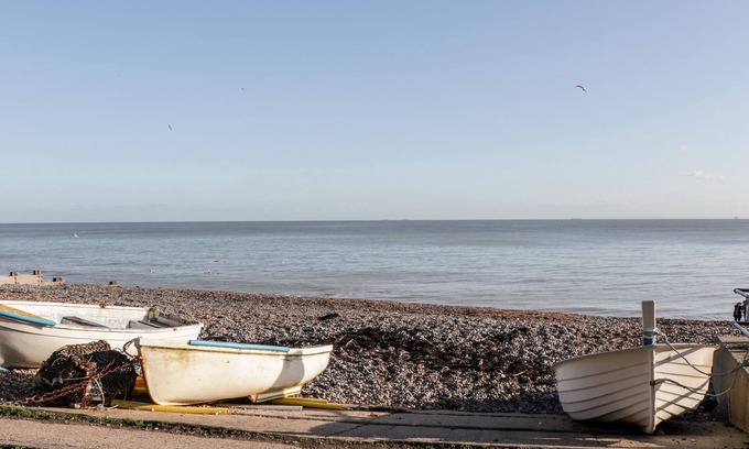 St Margaret's at Cliffe Cottage | MOONSTONE LODGE, pet friendly in St Margaret's At Cliffe