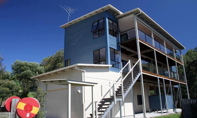 Brisbane Waterfront House | Moreton Bay Vista