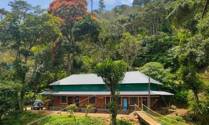 Pirmed House | Morley's Place Thekkady By Lexstays