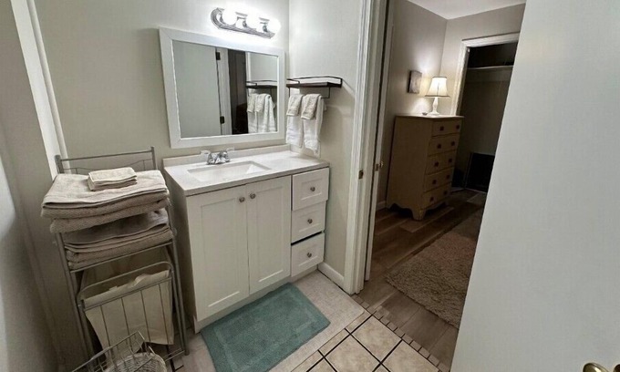 Eastern Vermont Apartment | Morrisville Vt comfortable newly updated ground floor apartment
