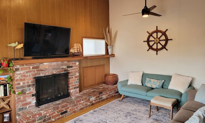 Morro Bay House | Morro Rock & Ocean View Bungalow