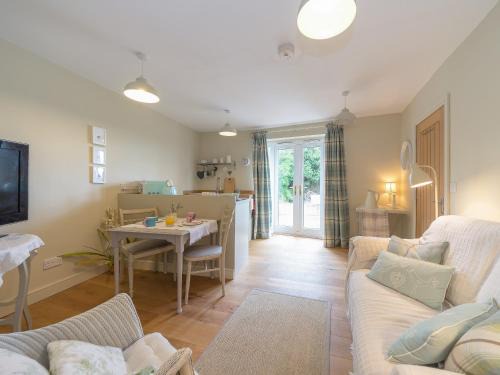 Mortimers Cross House | Mortimer Trail Mews