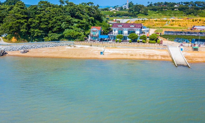 Gonam Condo | Morwenna Pension