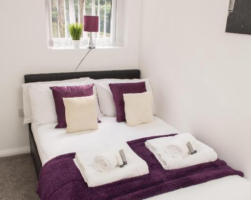 Moseley Apartment | Moseley Mews Village Suites - Purple
