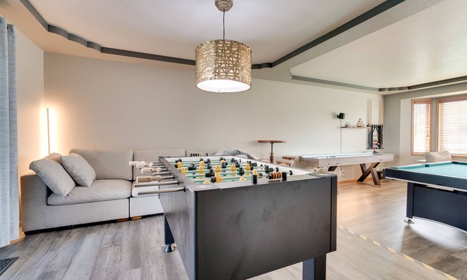 Moses Lake House | Moses Lake Vacation Rental w/Hot Tub & Game Room