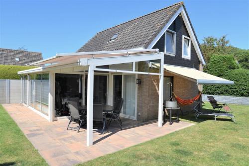 Ouddorp House | Mosselbank 22 - Noordzeepark Ouddorp - Swiss Mossel