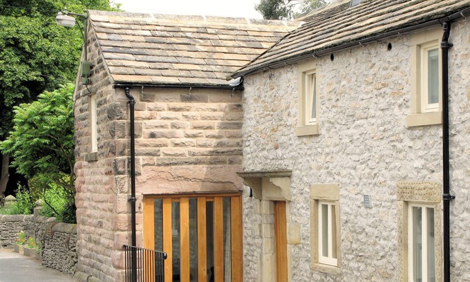 Youlgreave Cottage | Mosstone, Youlgreave. A charming cottage at the heart of the village