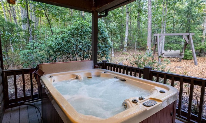 Mentone Cabin | Mossy Rock Retreat! Hot Tub l Private Cabin