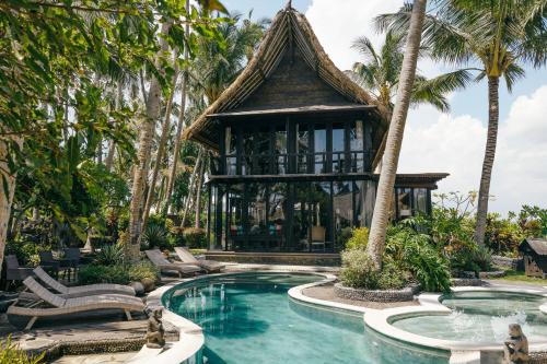 Kerambitan Villa | Most Exotic Villa Keong Tabanan