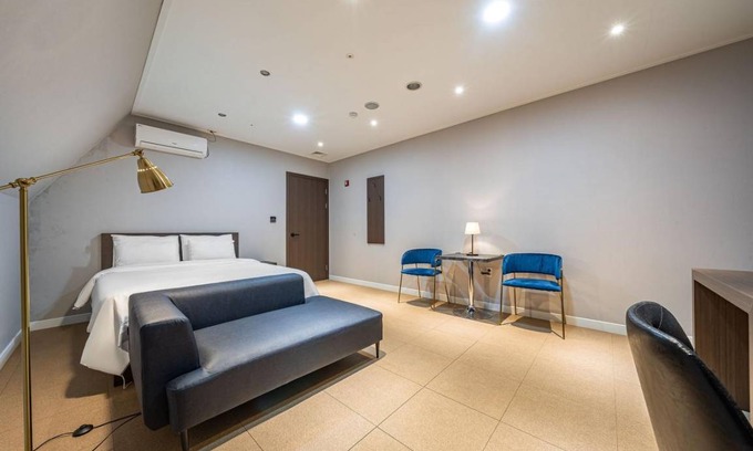 Dongtan Hotel | Motel ∙ 2 guests
