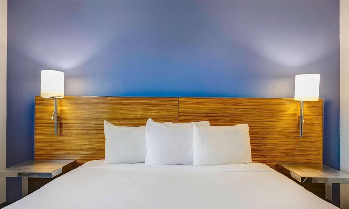 Central Arlington Hotel | Motel 6 Arlington, Tx – Entertainment District