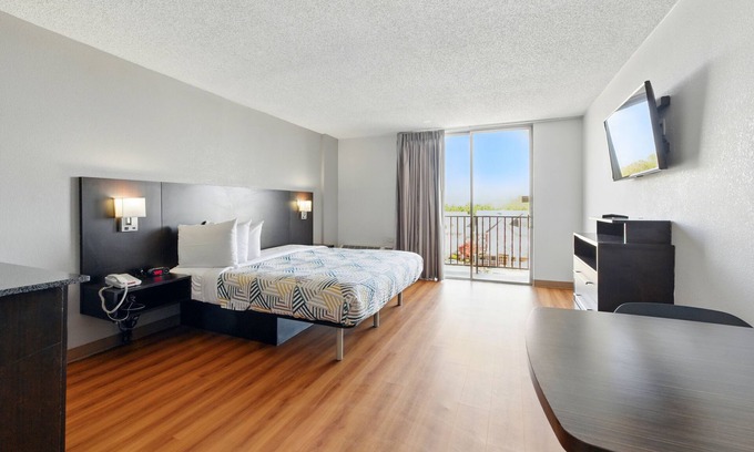 Eagan Park Hotel | Motel 6 Atlanta, GA - Atlanta Airport