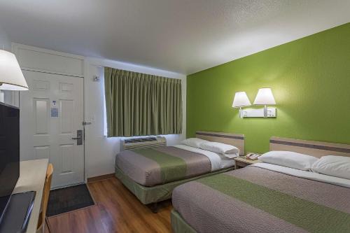 Billings Hotel | Motel 6-Billings, MT - South