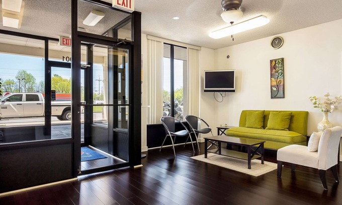 Covington Hotel | Motel 6 Covington, TN