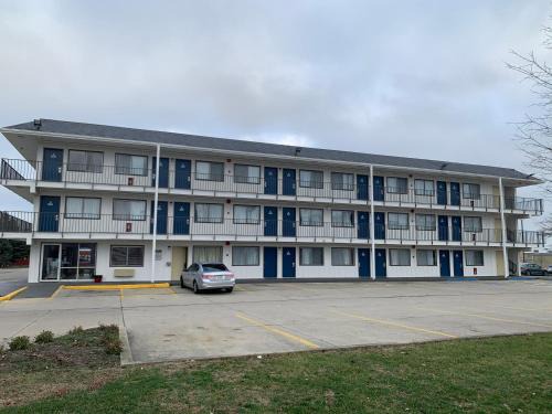 Dayton Hotel | Motel 6-Dayton, OH