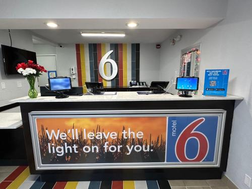 Fort Wayne Hotel | Motel 6-Fort Wayne, IN